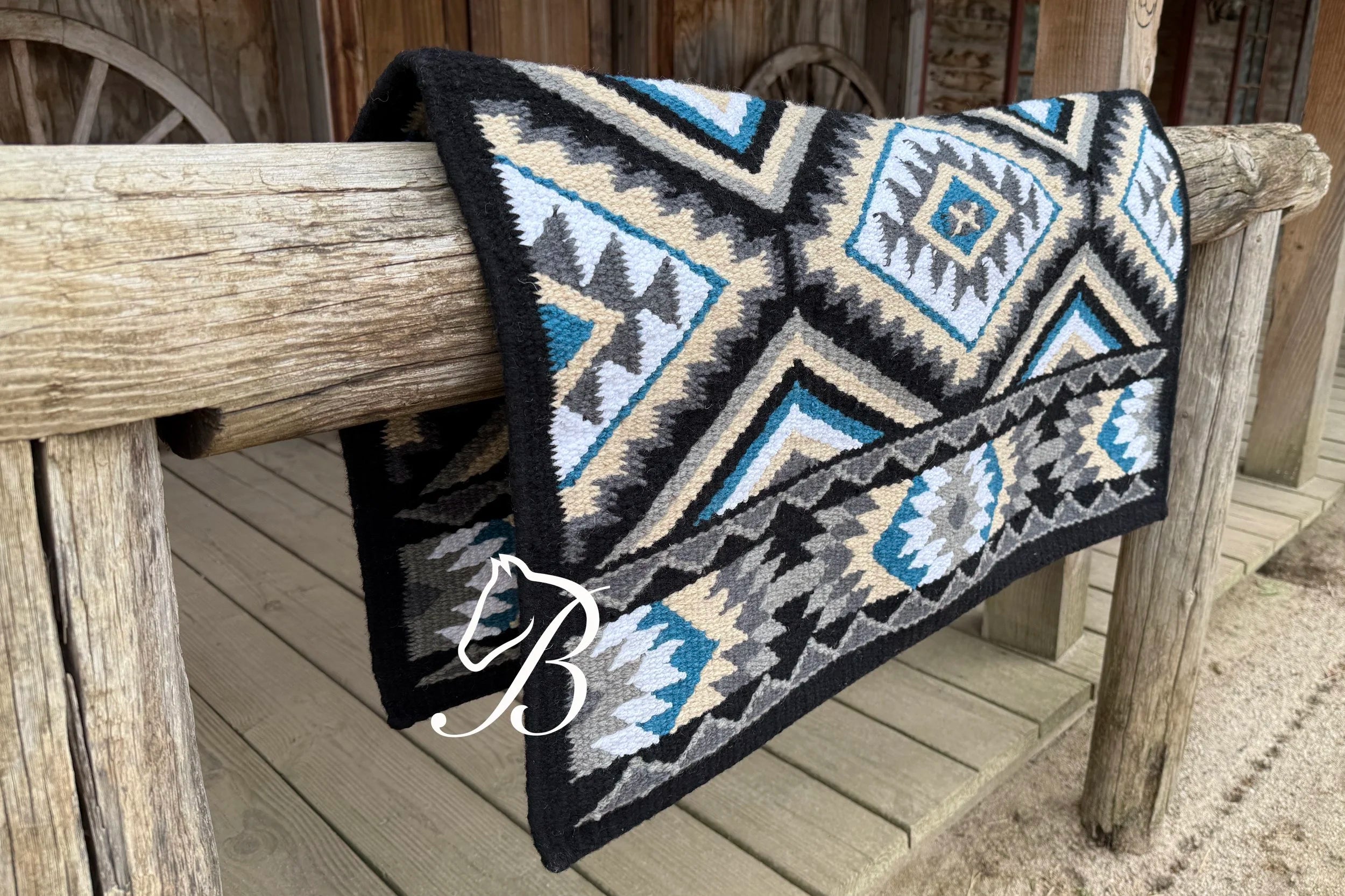 Benzie Ranch Contoured