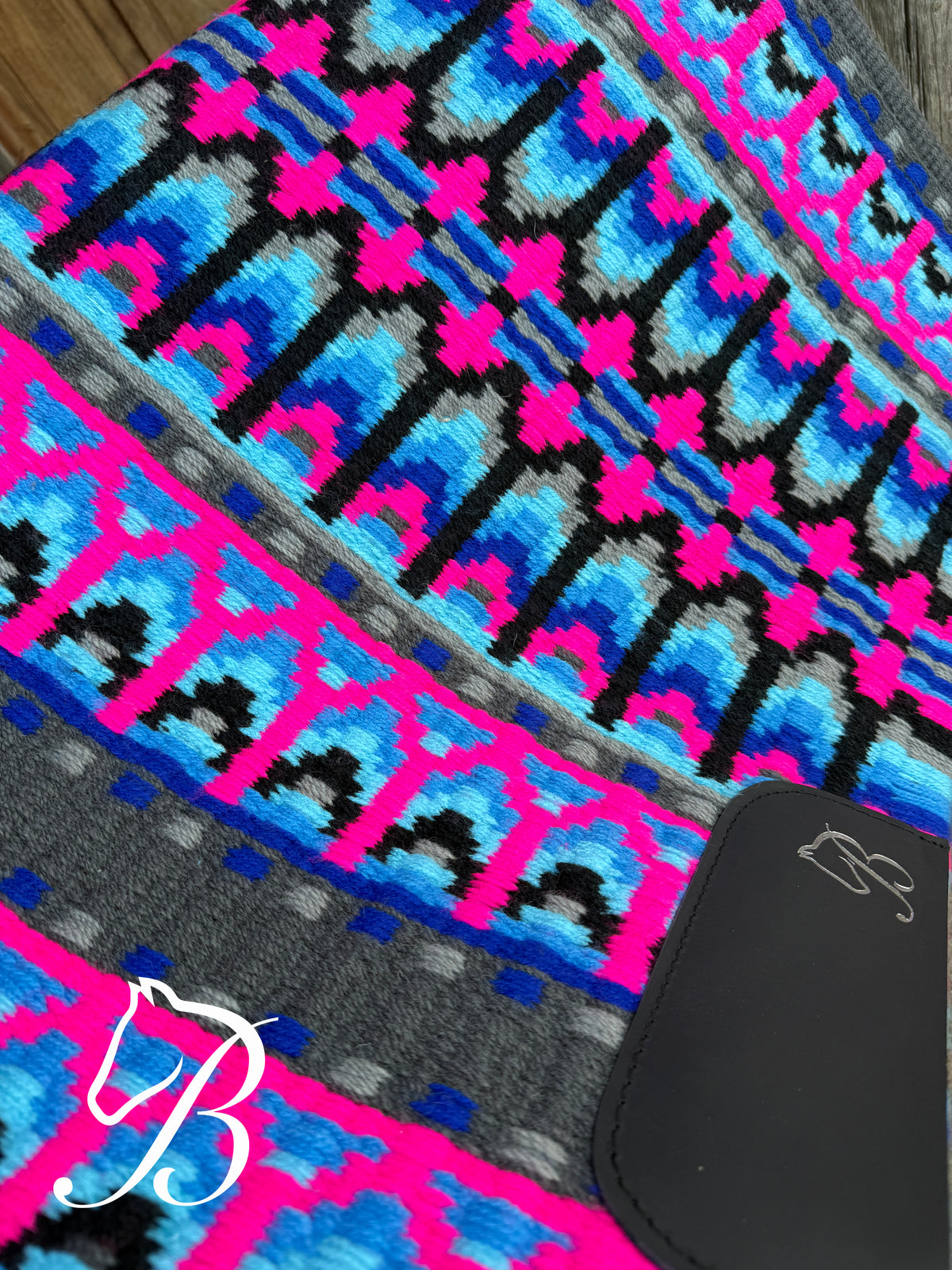 Mod Whizkey Hot Pink Blue on Grey