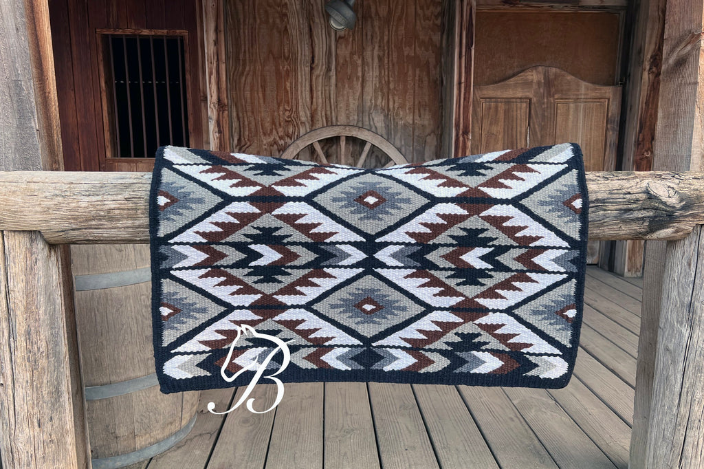 Roxy Ranch Contoured