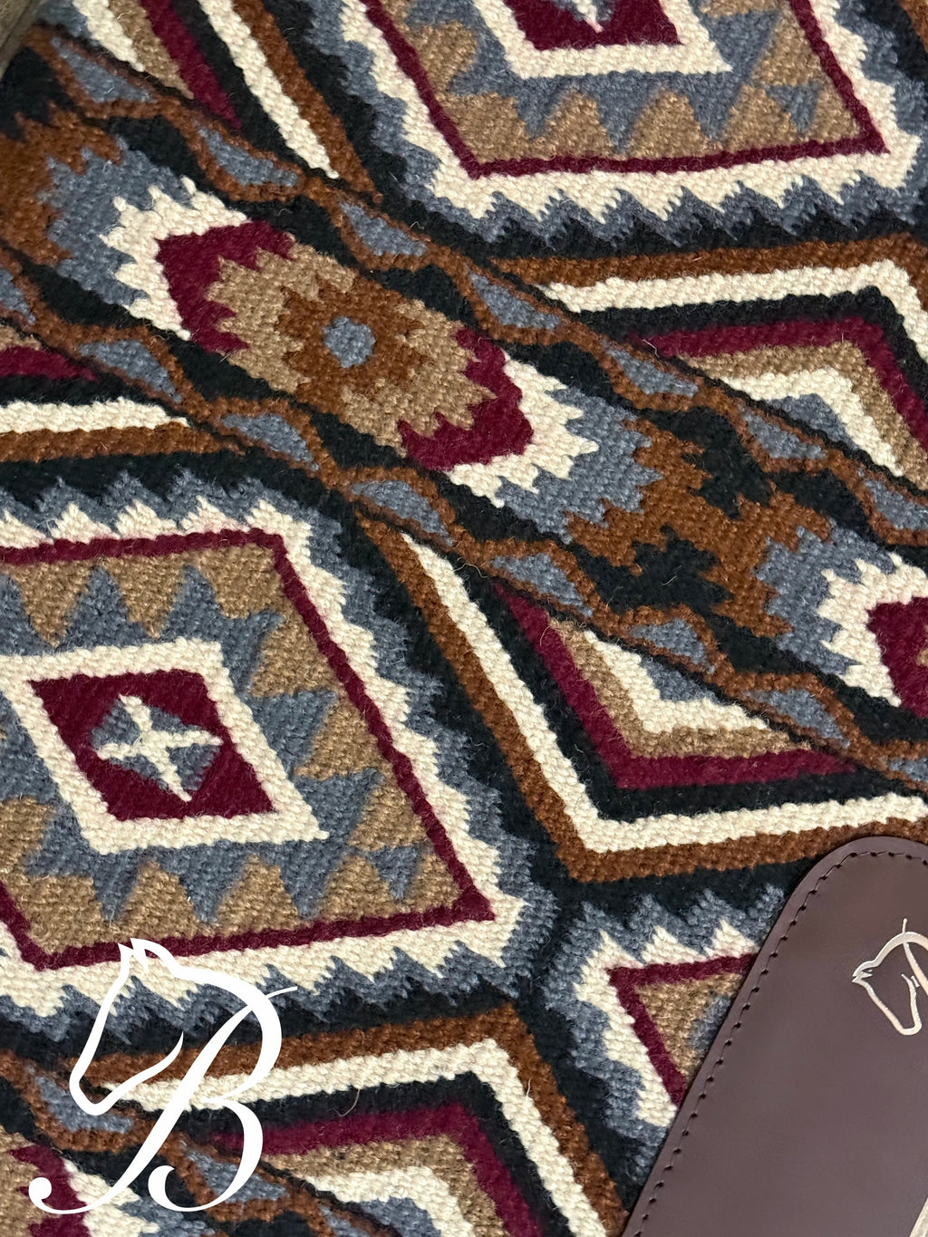 BURGUNDY Gritty Ranch NEUTRAL Border