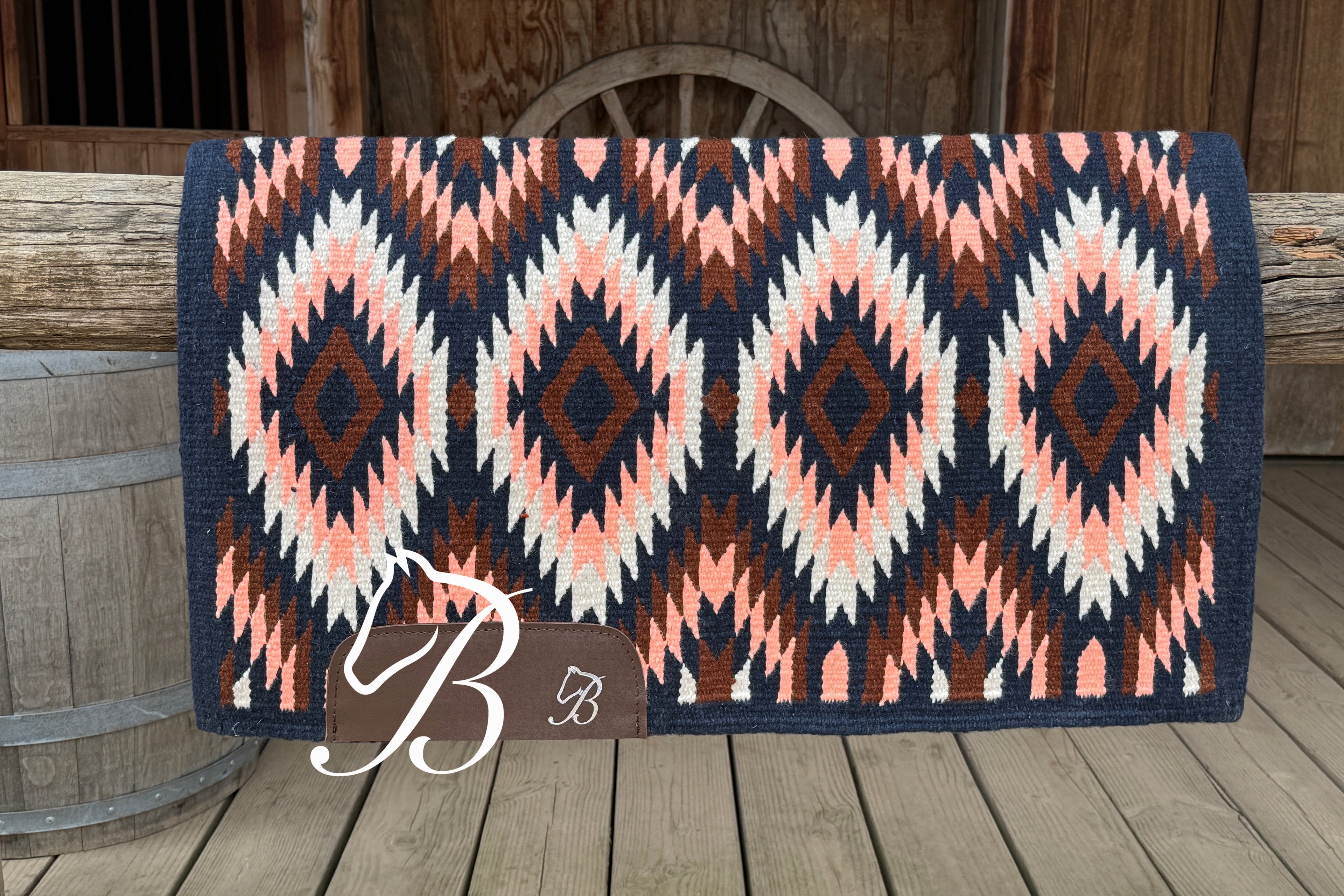 Peach Me White & Navy